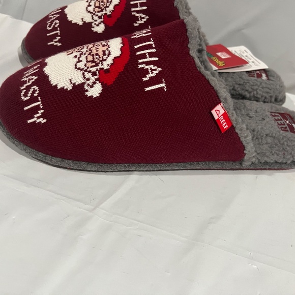 NEW Reef Men's Tipsy Elves Slippers "I Saw That You Nasty" Burgundy Gray COZY - Picture 3 of 9